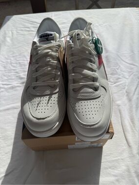 Diadora Magic Basket Icona. White/Chili Red. Size 12. Unworn